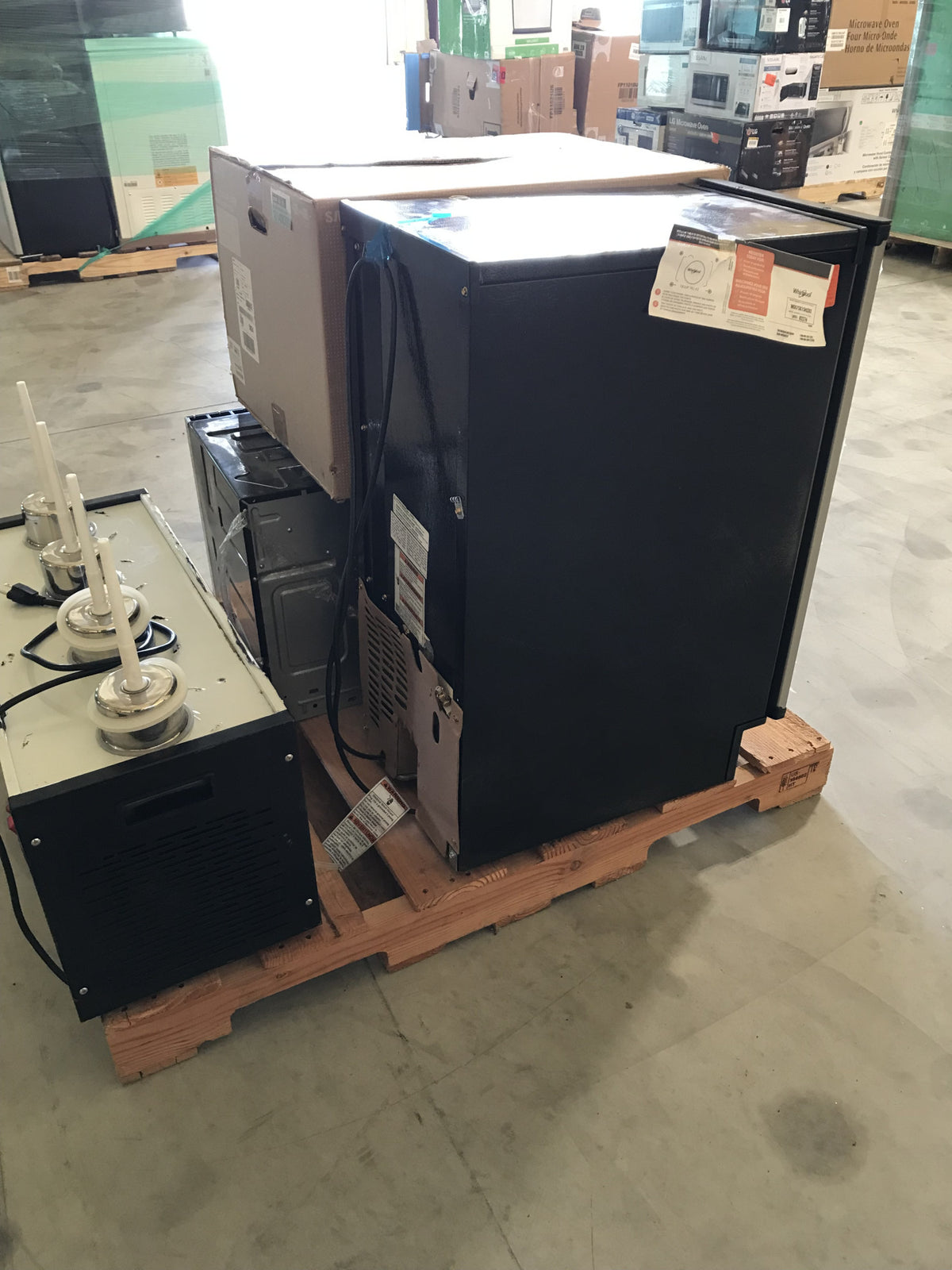 #51 Wholesale Pallet | 4 Customer Return Under Counter, Counter Top, Miscellaneous