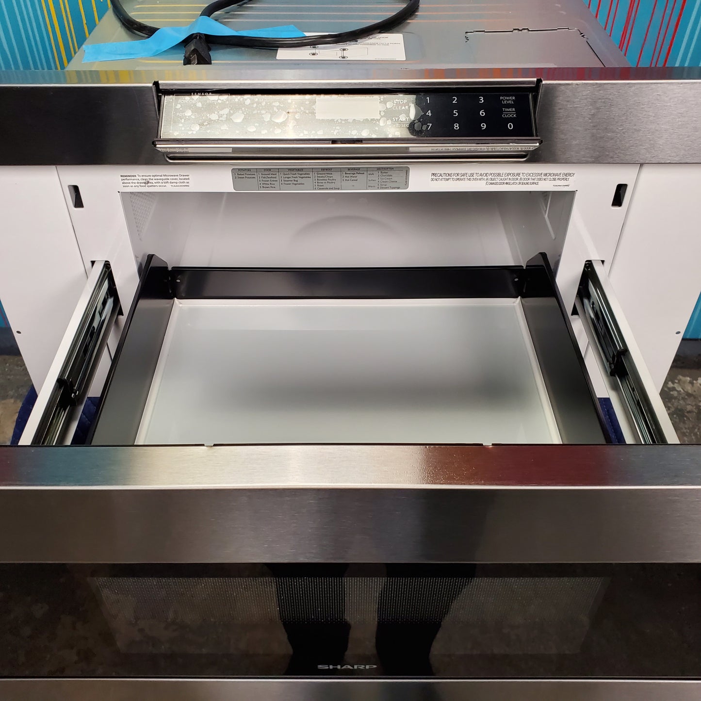 #1334 Liquidation Half Truckload of 17 Neu Processed Appliances in Texas