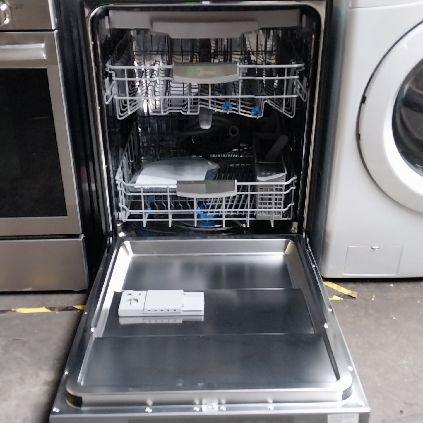 #1292 Liquidation Half Truckload of 21 Customer Return Appliances in South Carolina - Liberty