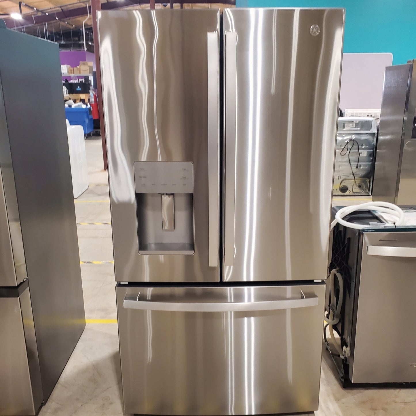 #1574 Liquidation Half Truckload of 18 Neu Processed Appliances in Texas