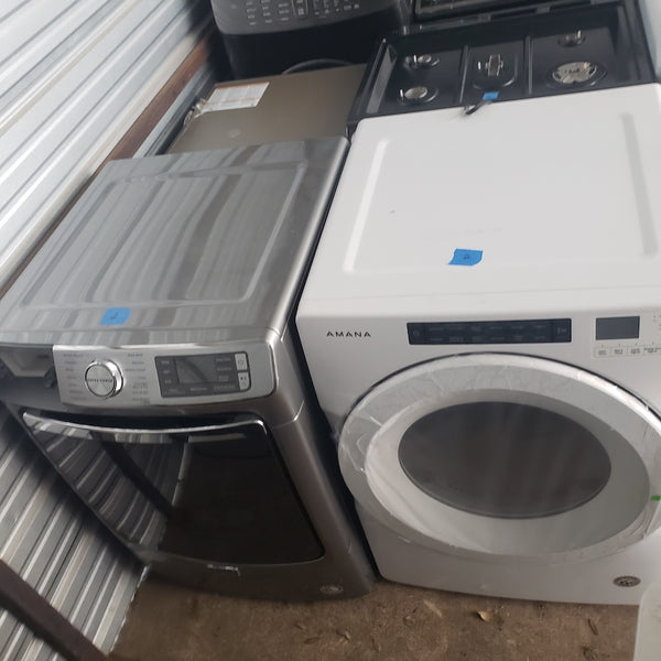 Order scratch n dent appliances in bulk, just like these, in our wholesale program.