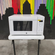 #1334 Liquidation Half Truckload of 17 Neu Processed Appliances in Texas