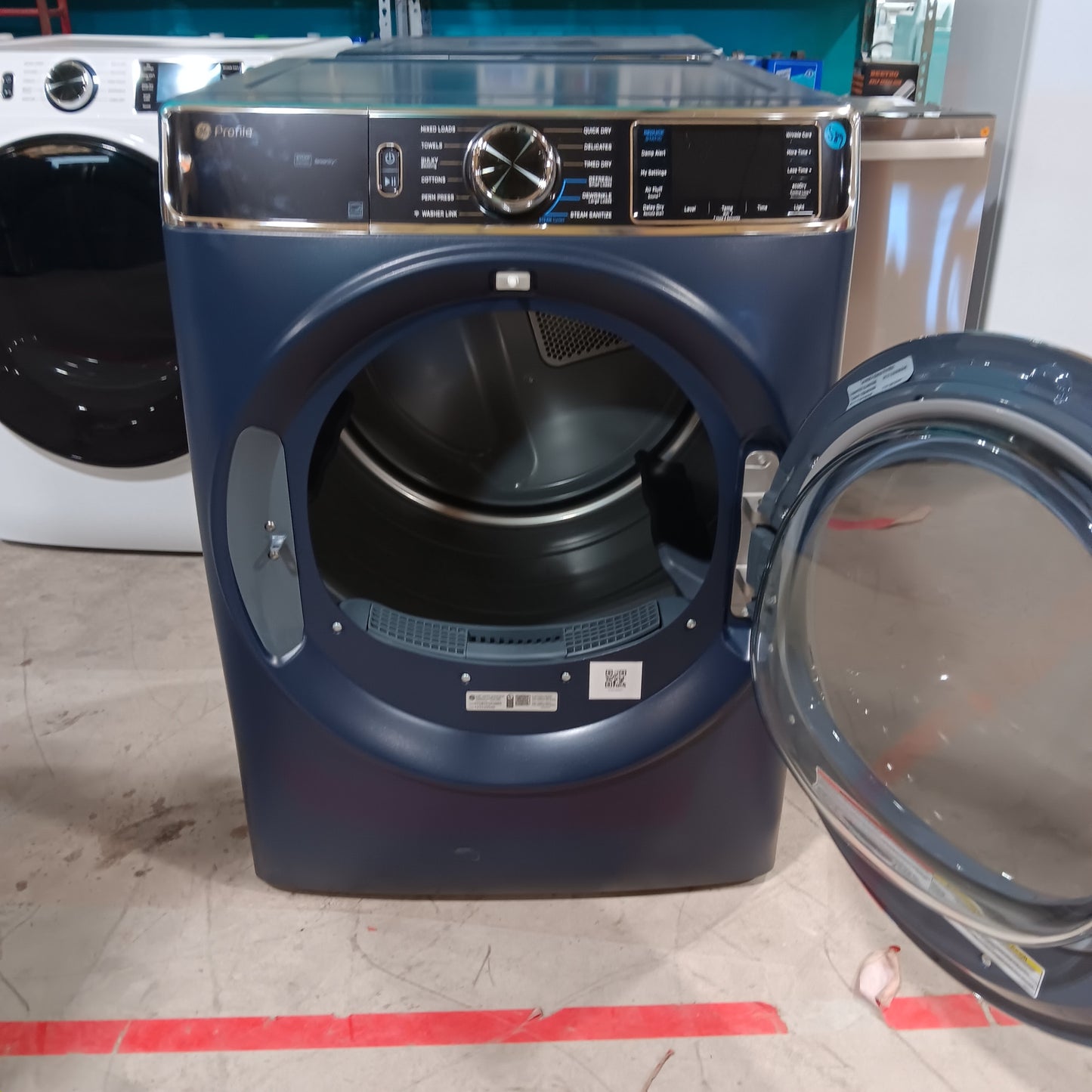 #1549 Liquidation Half Truckload of 17 Neu Processed Appliances in Texas