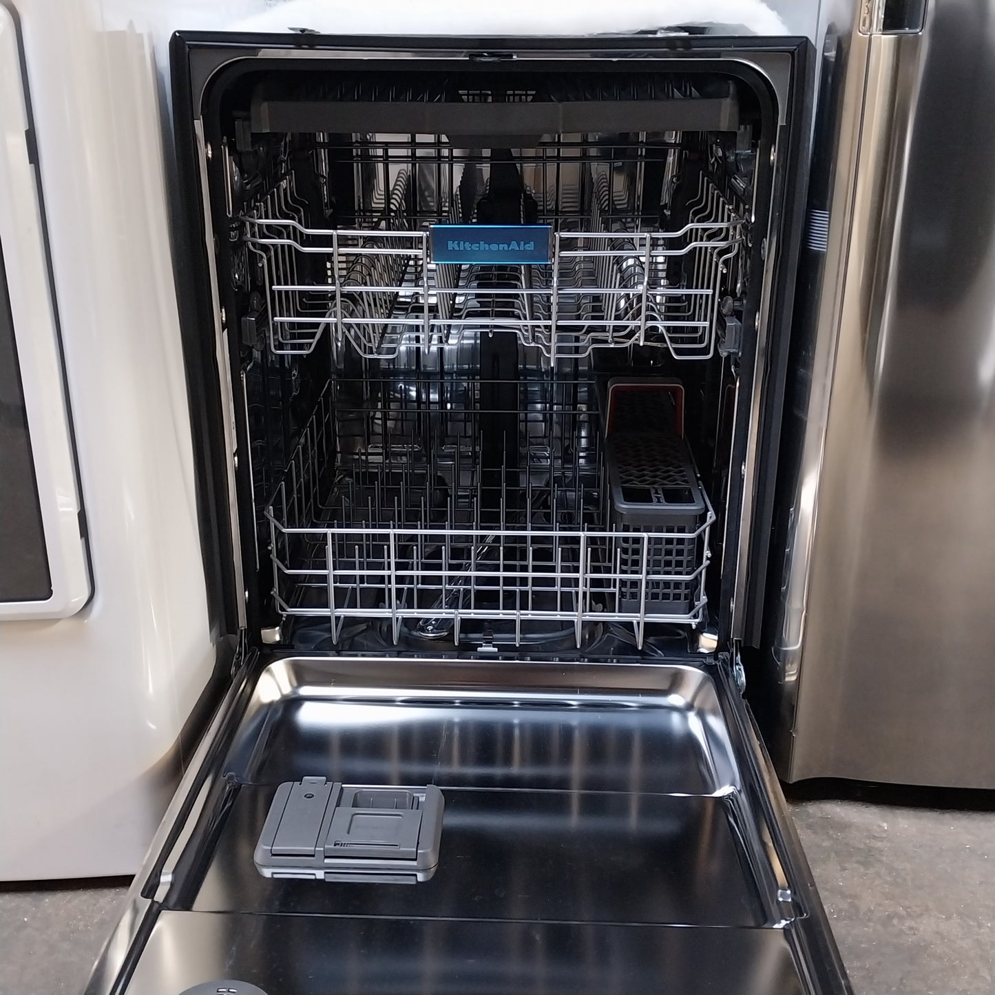 #1253 Liquidation Half Truckload of 24 Customer Return Appliances in South Carolina - Liberty