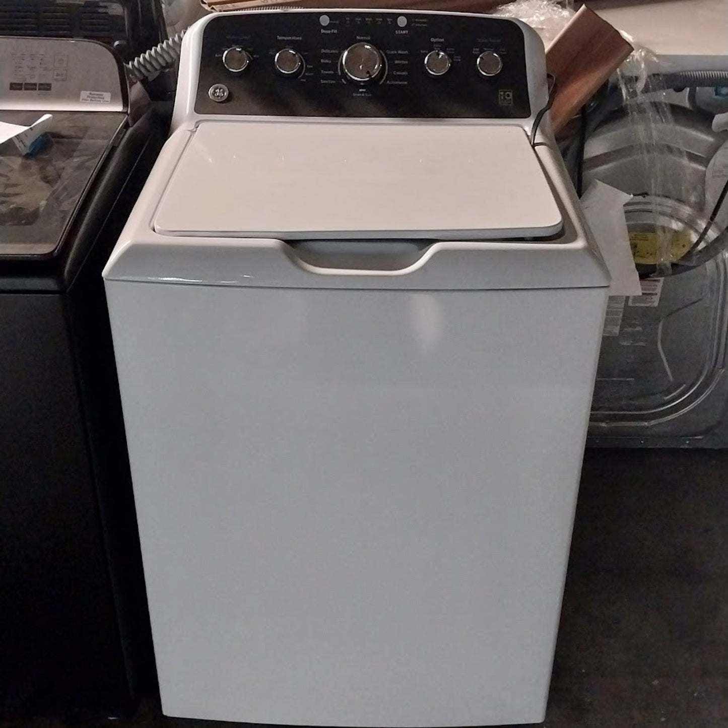 #1526 Liquidation Full Truckload of 65 Customer Return Appliances in South Carolina - Patchwork