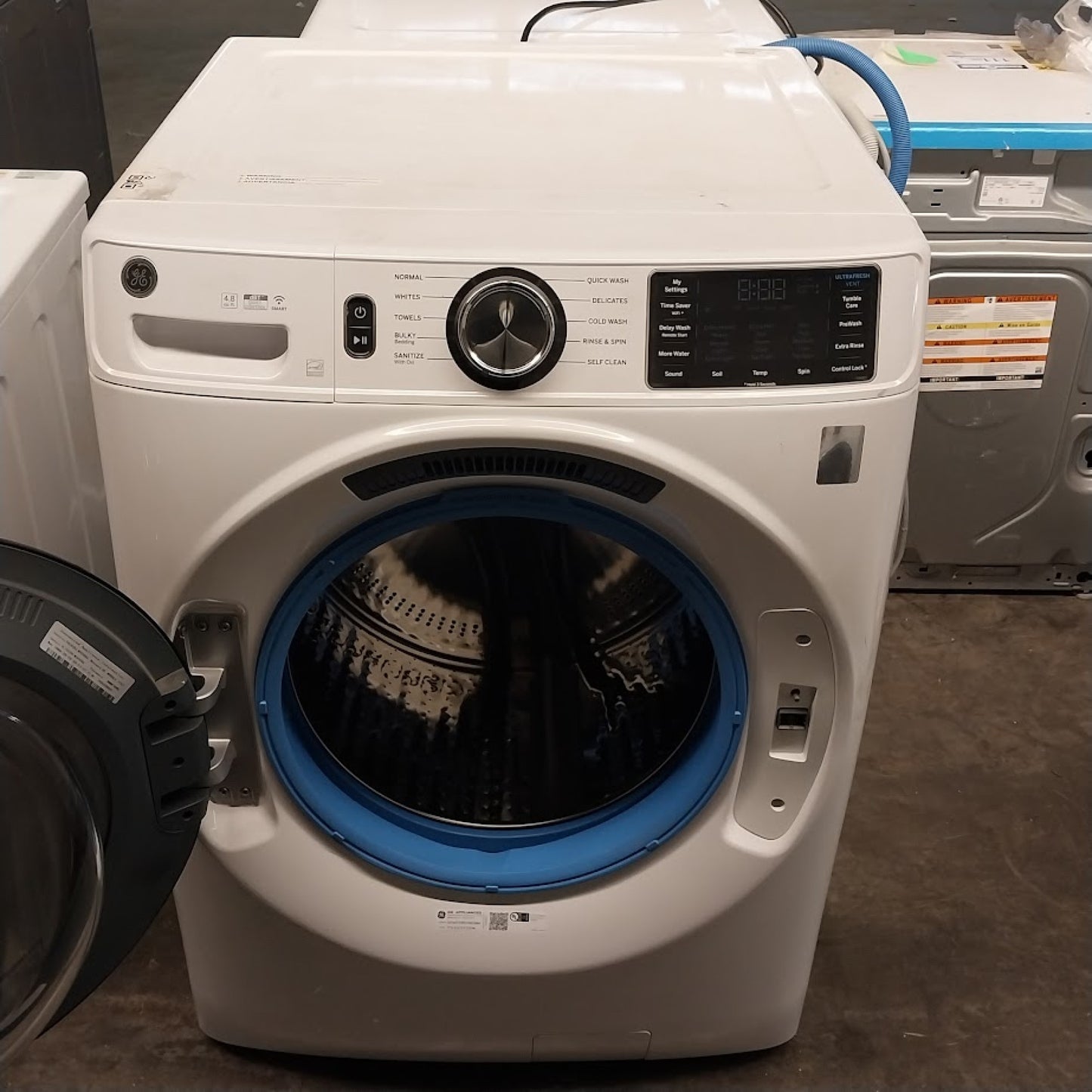 #1526 Liquidation Full Truckload of 65 Customer Return Appliances in South Carolina - Patchwork