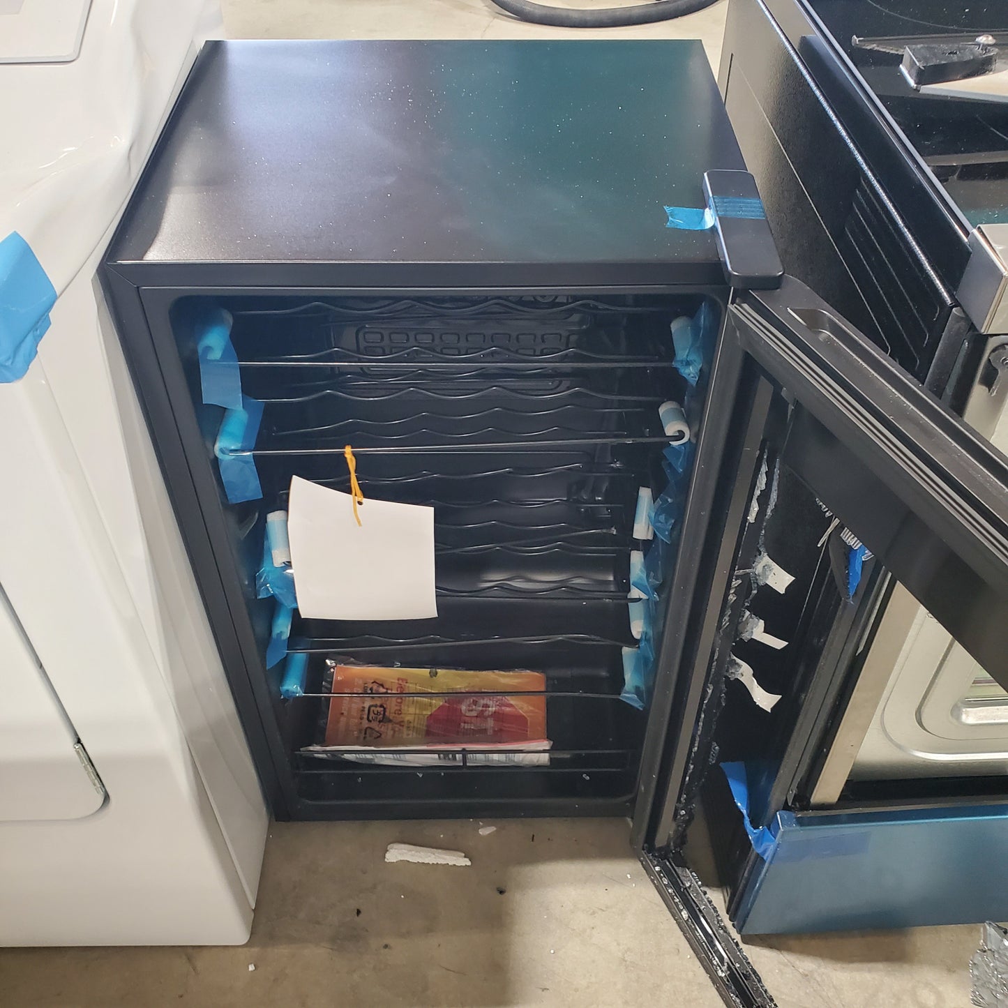 #1473 Liquidation Half Truckload of 38 Salvage Appliances in Texas