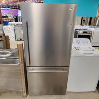 #1584 Liquidation Half Truckload of 17 Neu Processed Appliances in Texas