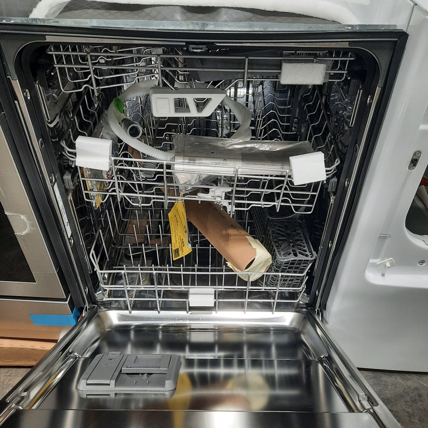 #1281 Liquidation Half Truckload of 23 Customer Return Appliances in South Carolina - Saco