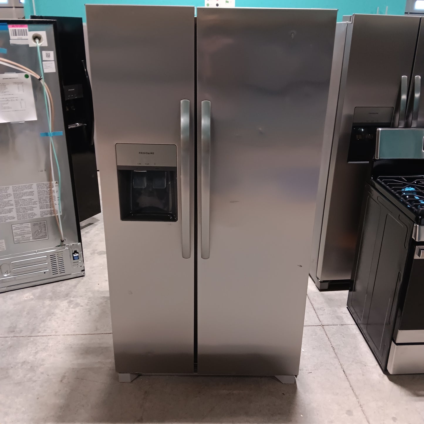 #1548 Liquidation Half Truckload of 10 Neu Processed Appliances in Texas