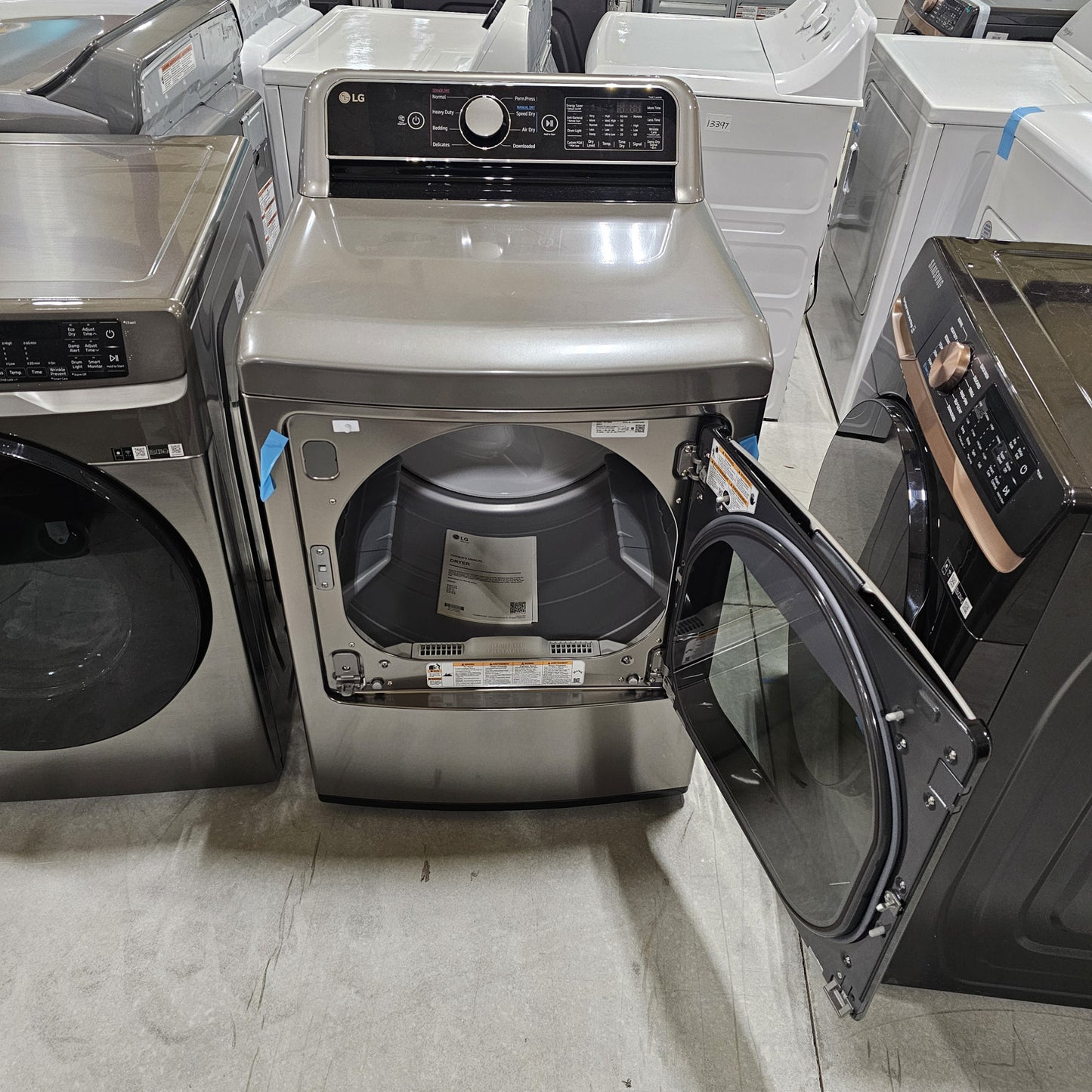 #1287 Liquidation Half Truckload of 21 Neu Processed Appliances in Texas