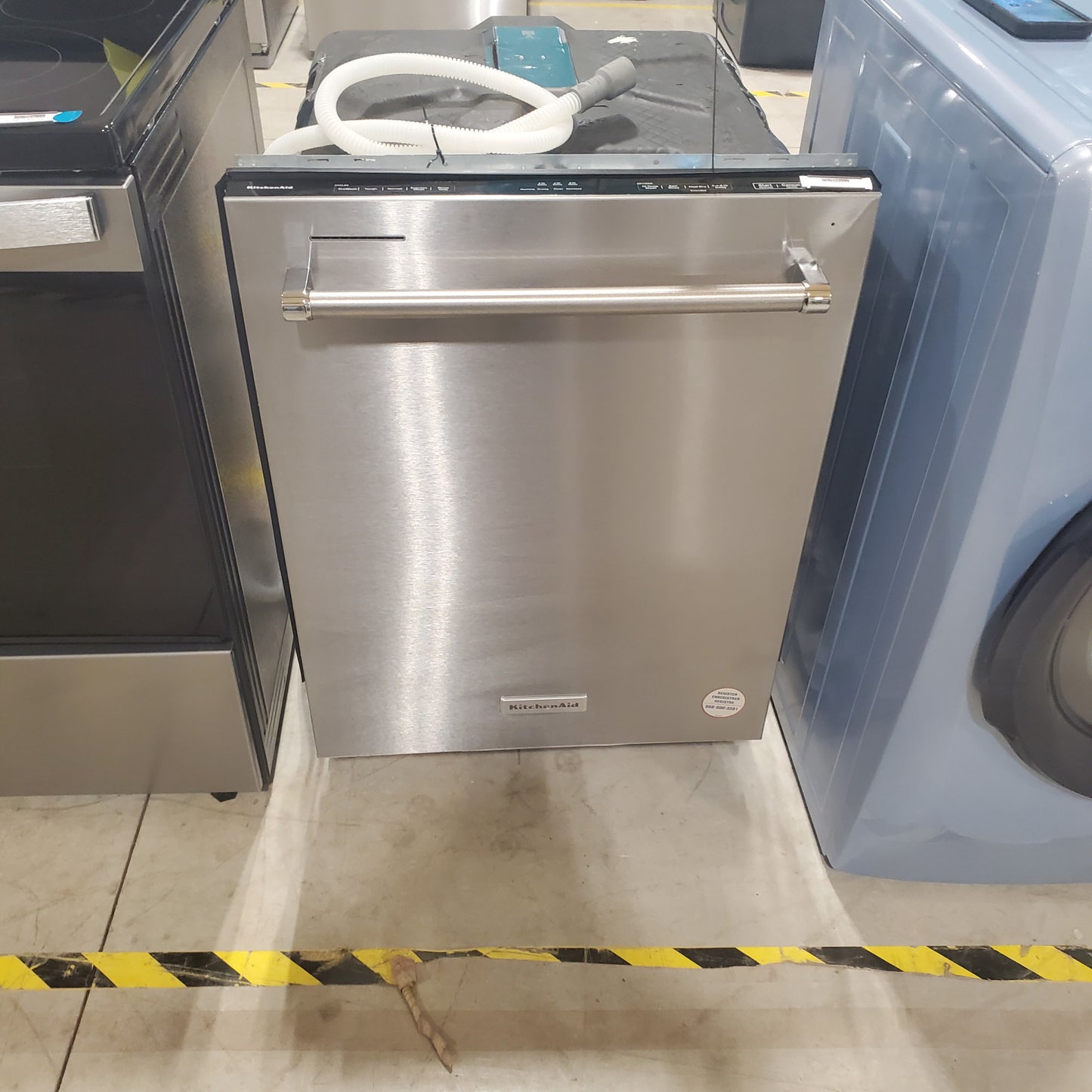 #1584 Liquidation Half Truckload of 17 Neu Processed Appliances in Texas