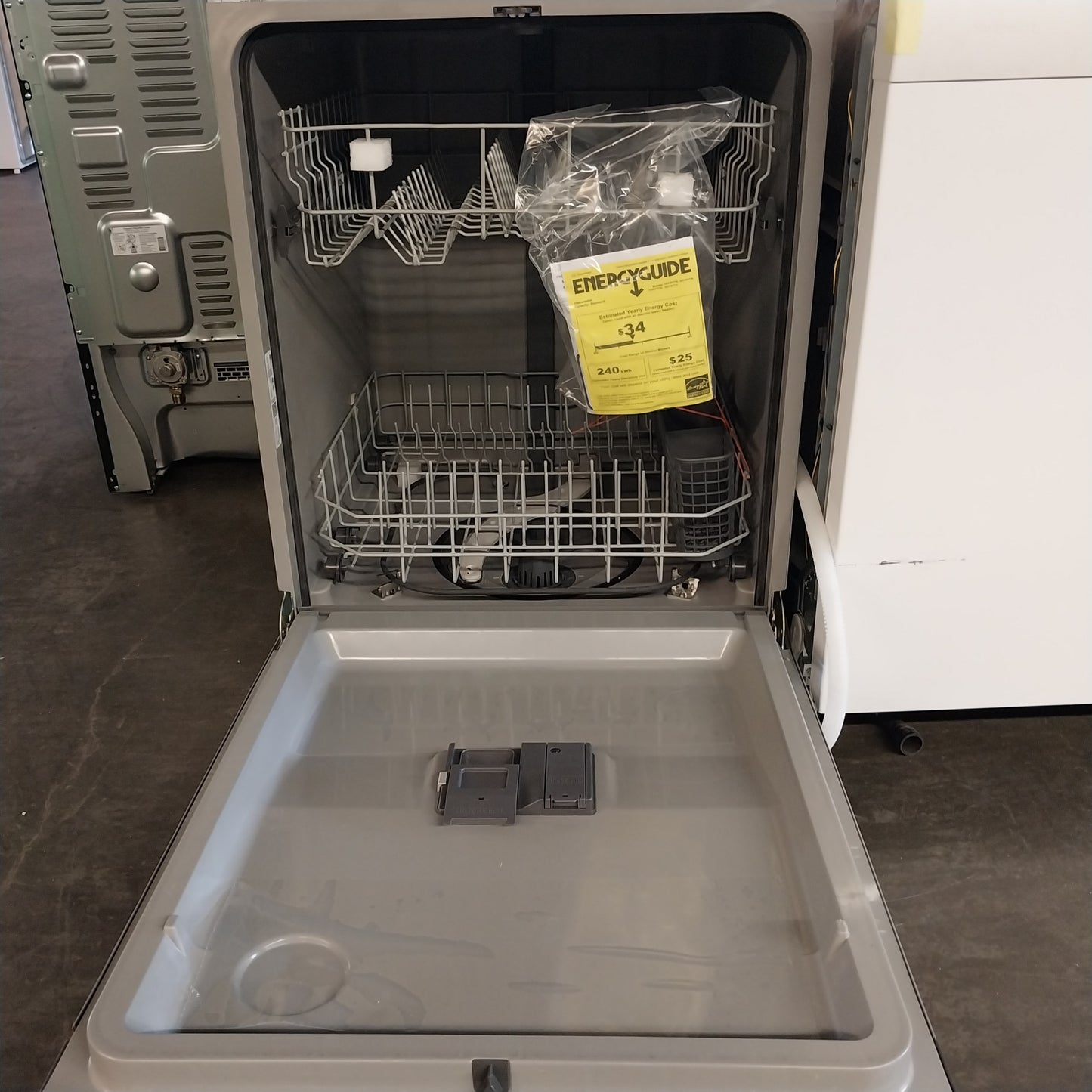 #1322 Liquidation Half Truckload of 22 Customer Return Appliances in South Carolina - Liberty