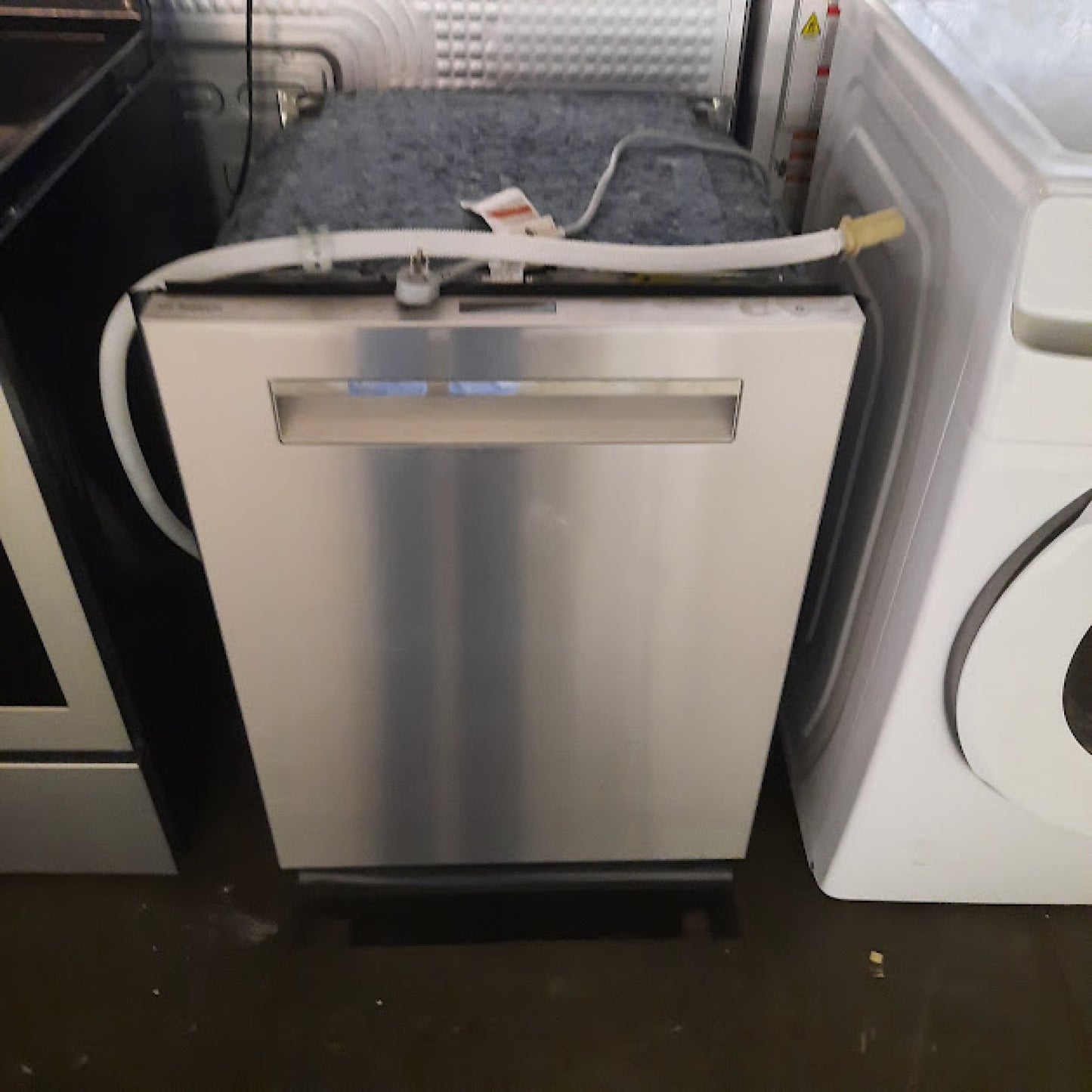 #1458 Liquidation Full Truckload of 48 Customer Return Appliances in South Carolina - Liberty