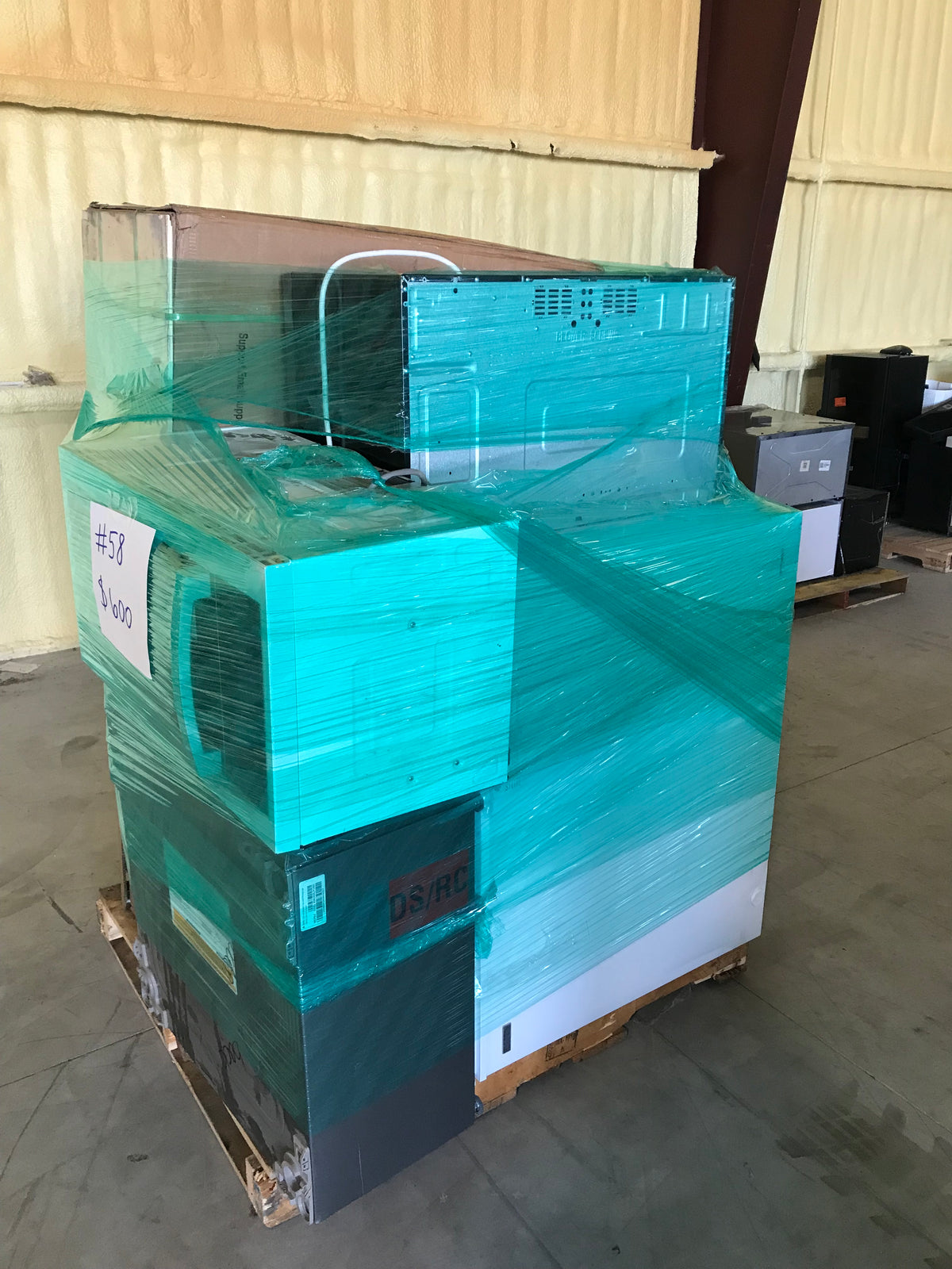 Pallet 58 - Laundry Pedestal, Microwaves,
