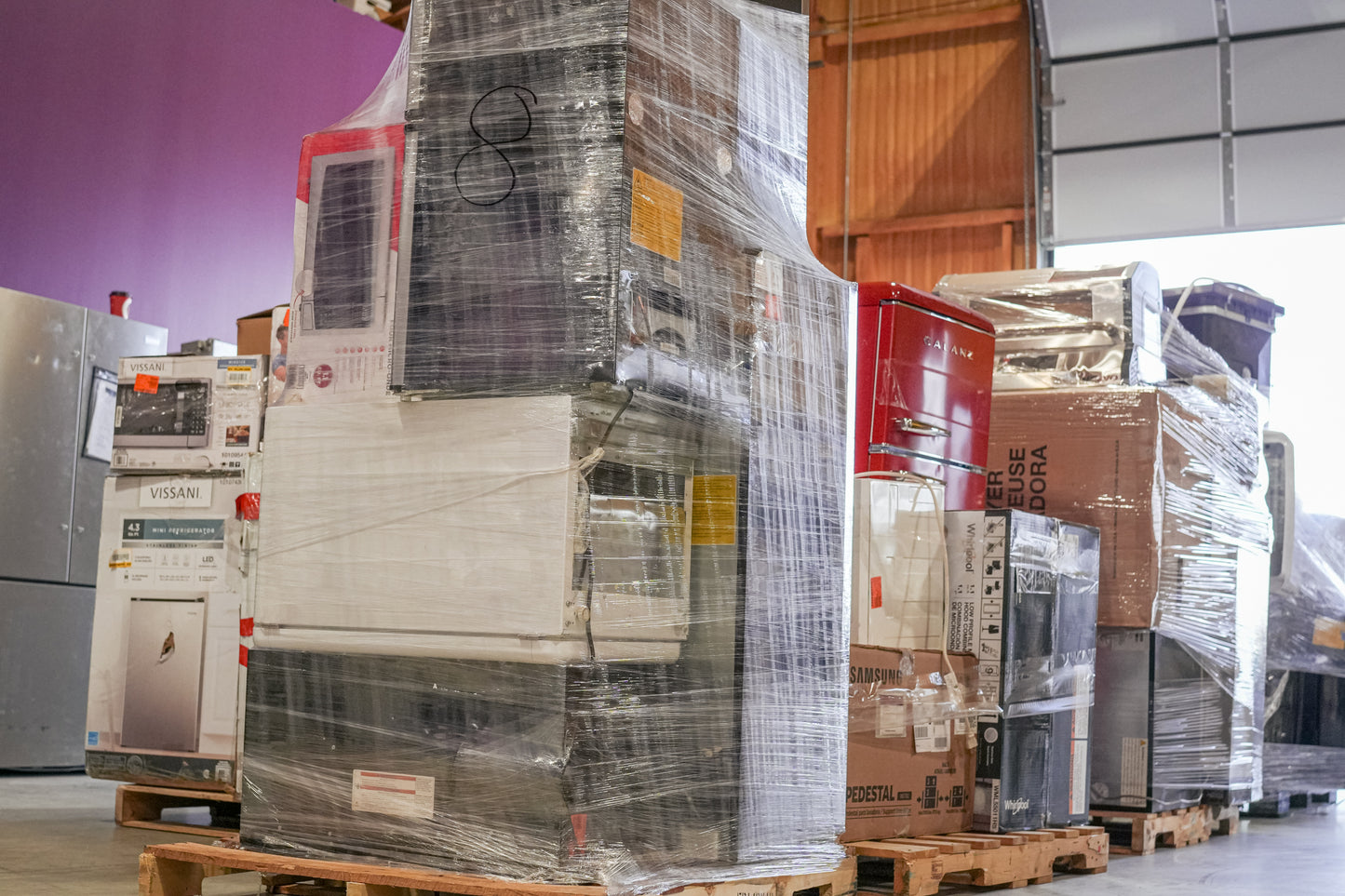 Scratch and dent wholesale appliance truckload