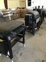 Lot 6 Wholesale Pallet 307 | 4 Customer Return Grills