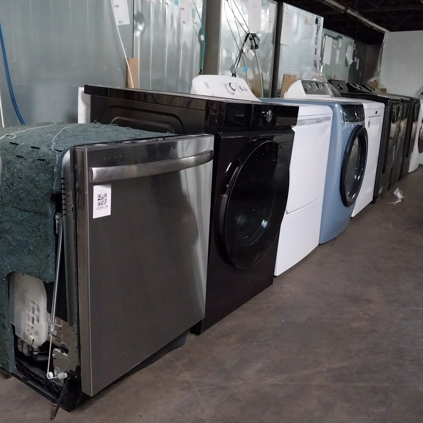 #1210 Liquidation Half Truckload of 25 Customer Return Appliances in South Carolina - Liberty