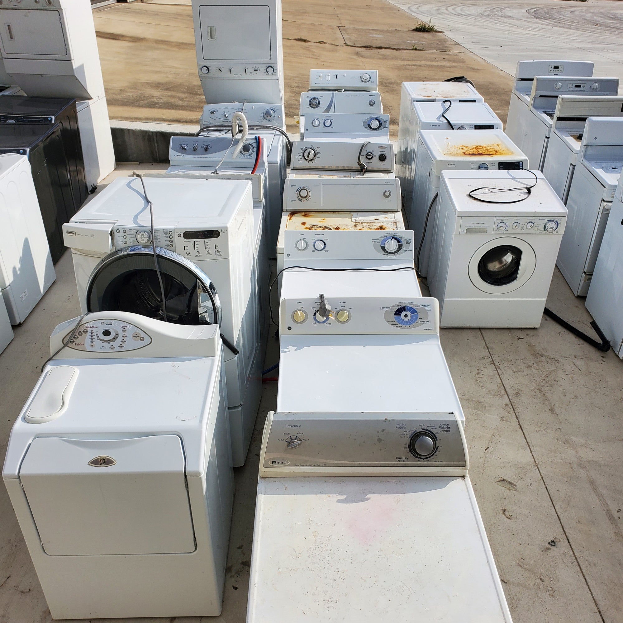 #1203 Liquidation Half Truckload of 19 Haul Aways (Used) Appliances in Texas