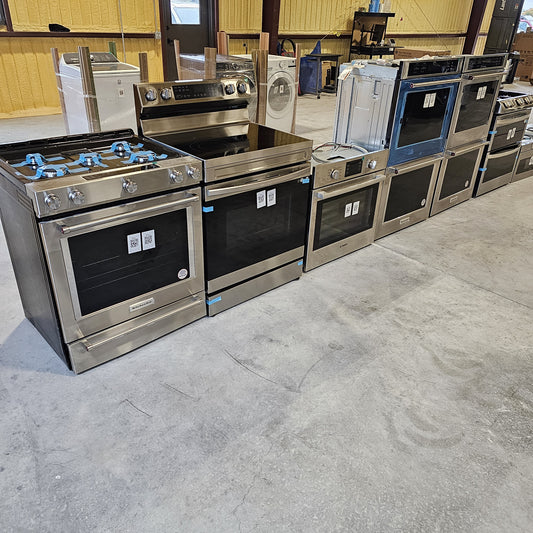 #1192 Liquidation Half Truckload of 5 Neu Processed Appliances in Texas