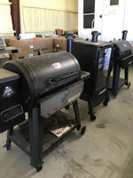 Lot 6 Wholesale Pallet 307 | 4 Customer Return Grills