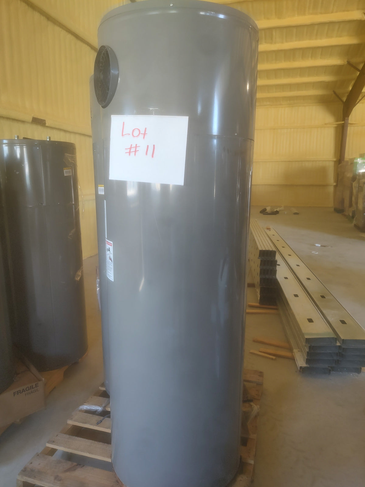 Water Heater Lot 11 Wholesale Pallet | 3 Customer Return Water Heaters