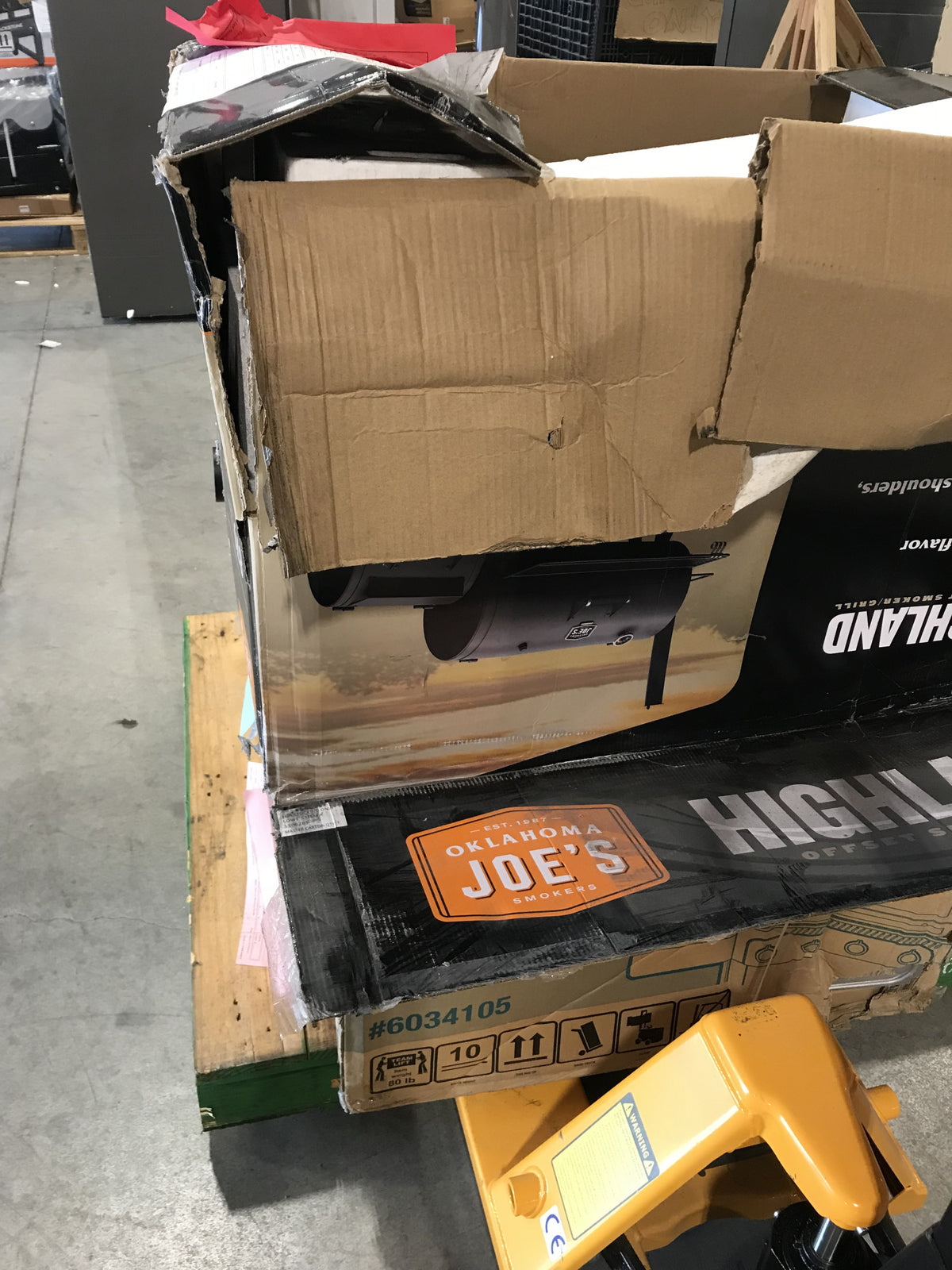Wholesale Pallet 302 | 3 Customer Return Free Standing