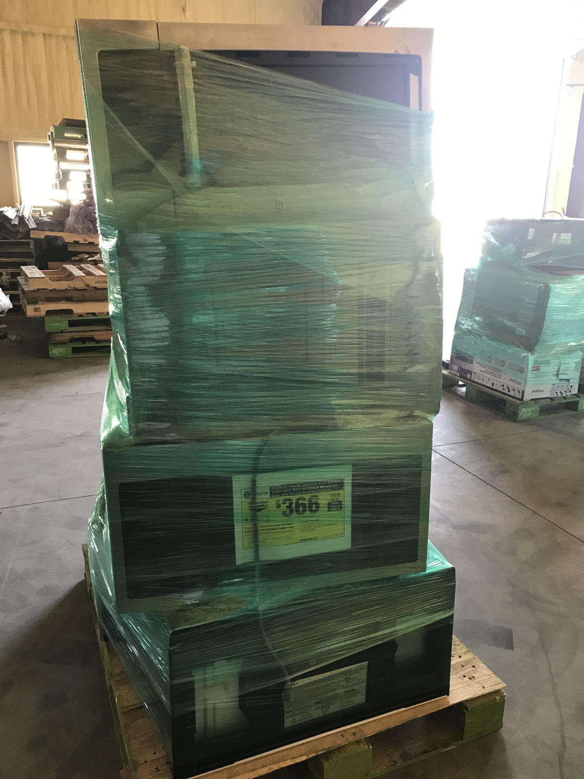 #47 Wholesale Pallet | 8 Customer Return Over the Range, Counter Top