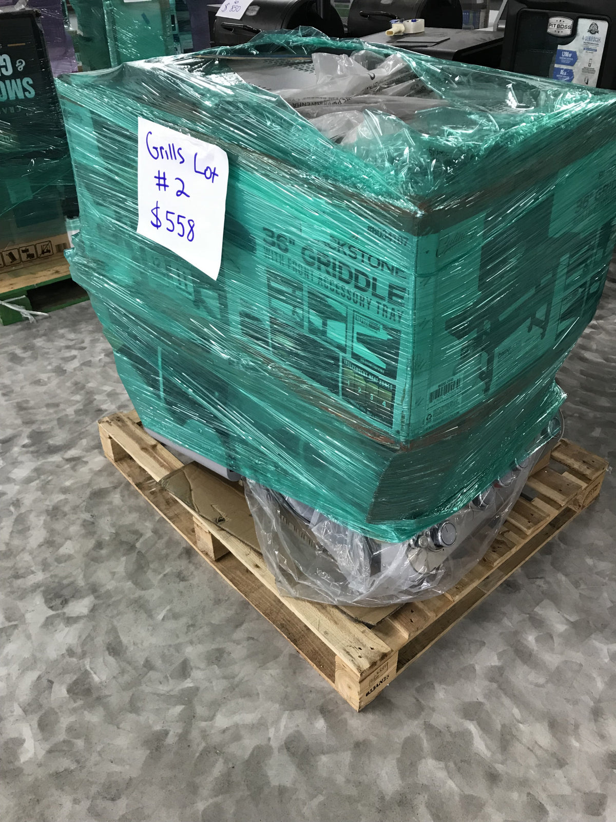 Wholesale Pallet 303 | 3 Customer Return Free Standing