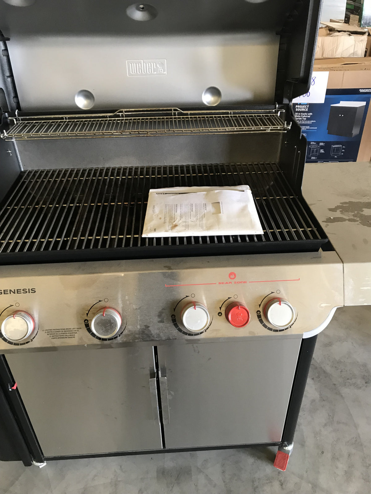 Weber Lot 4 Wholesale Pallet | 3 Customer Return Free Standing