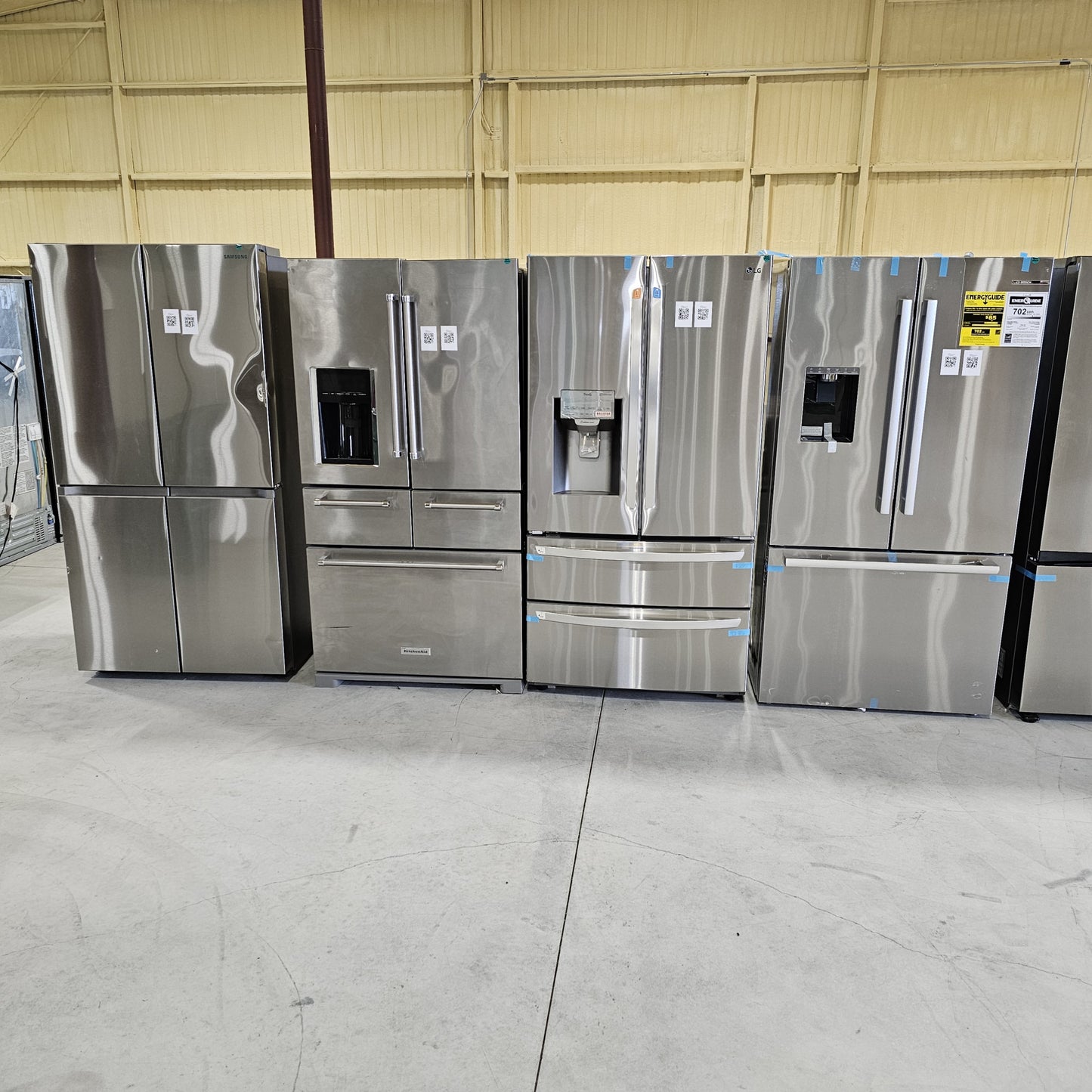 #1188 Liquidation Half Truckload of 8 Neu Processed Appliances in Texas