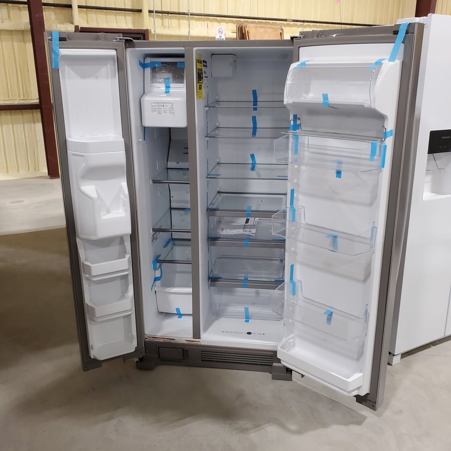 #1216 Liquidation Half Truckload of 14 Neu Processed Appliances in Texas