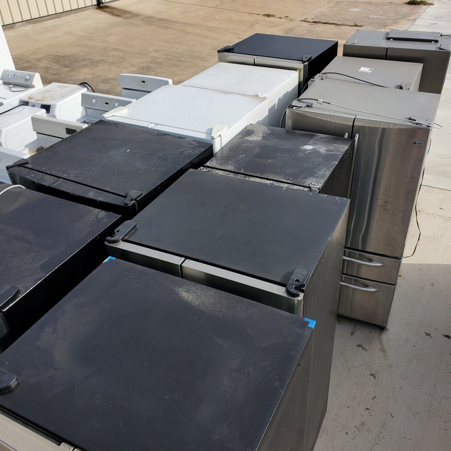 #1205 Liquidation Half Truckload of 20 Haul Aways (Used) Appliances in Texas