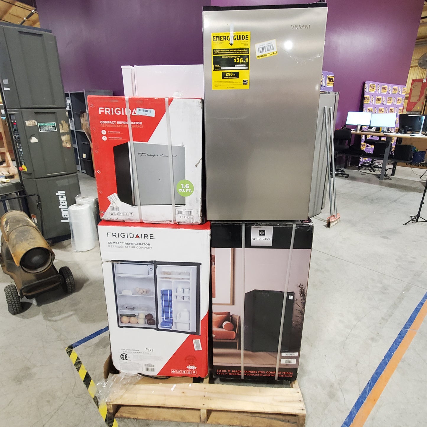 #P-1055 Liquidation Half Truckload of 58 Scratch and Dent Appliances in Georgetown, Texas