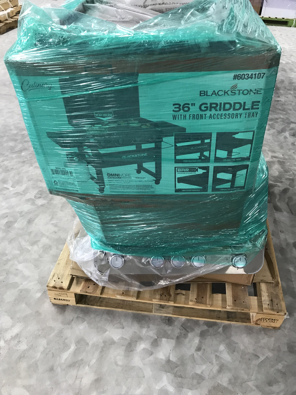 Wholesale Pallet 303 | 3 Customer Return Free Standing