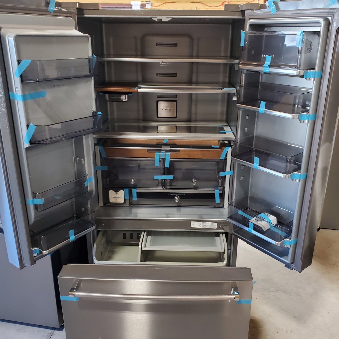 #1209 Liquidation Half Truckload of 12 Neu Processed Appliances in Texas