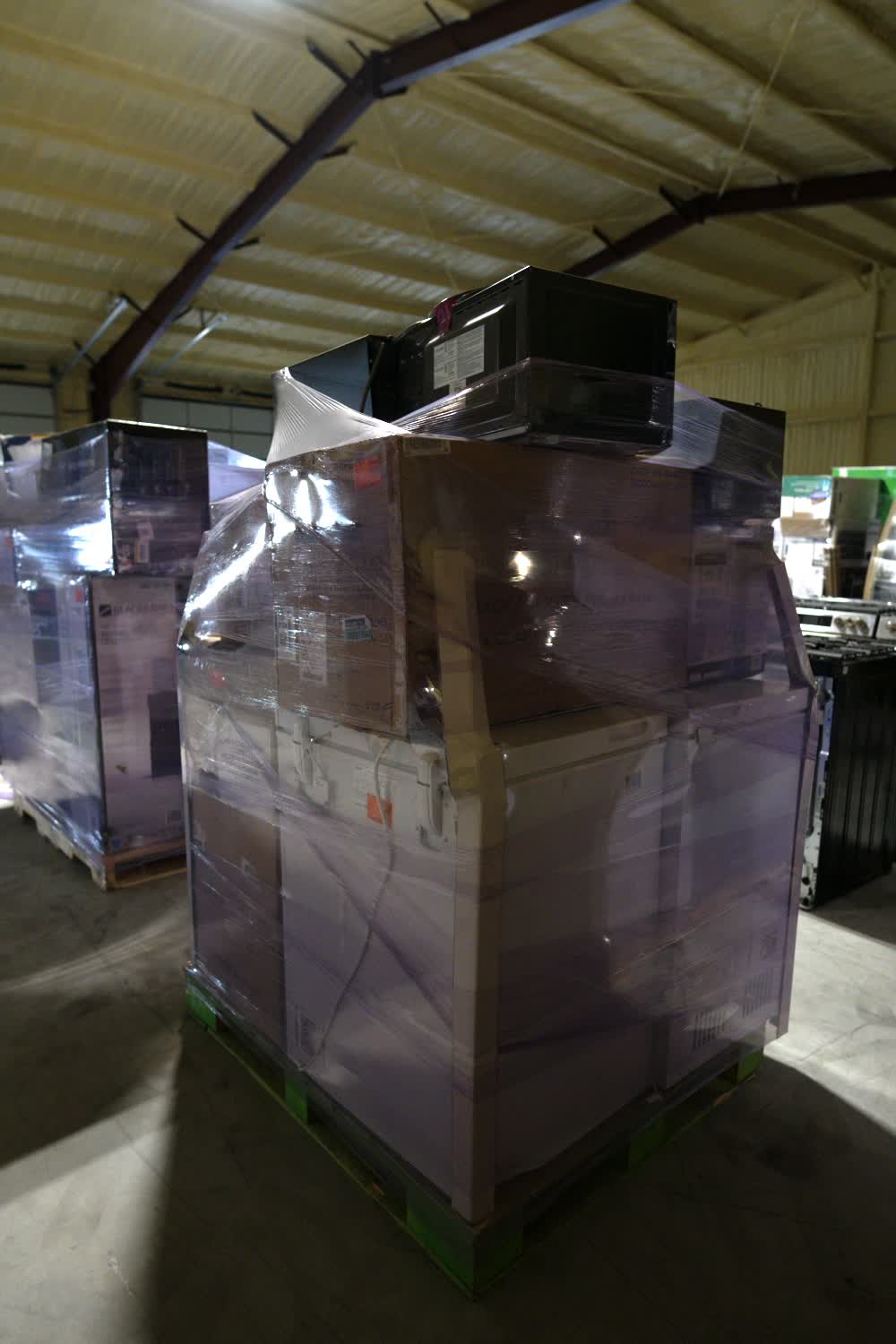 #1717 Liquidation Full Truckload of 82 Scratch and Dent Appliances in Texas