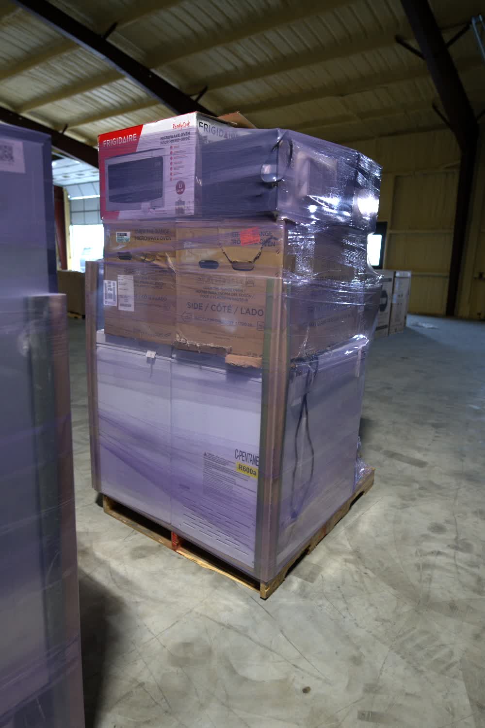 #1717 Liquidation Full Truckload of 82 Scratch and Dent Appliances in Texas
