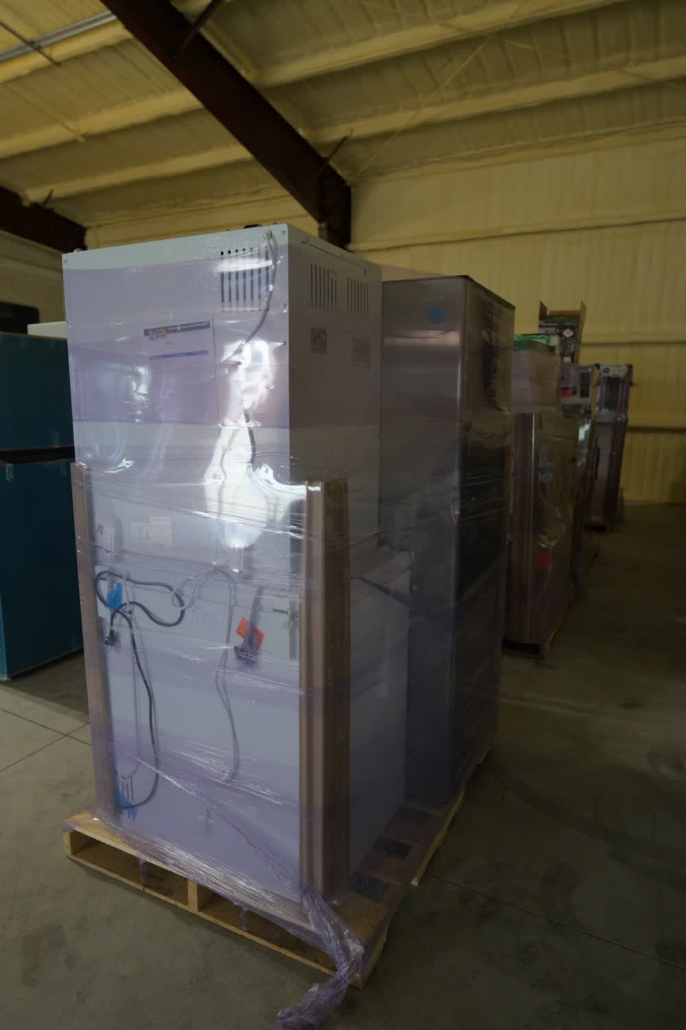 #1716 Liquidation Full Truckload of 75 Scratch and Dent Appliances in Texas