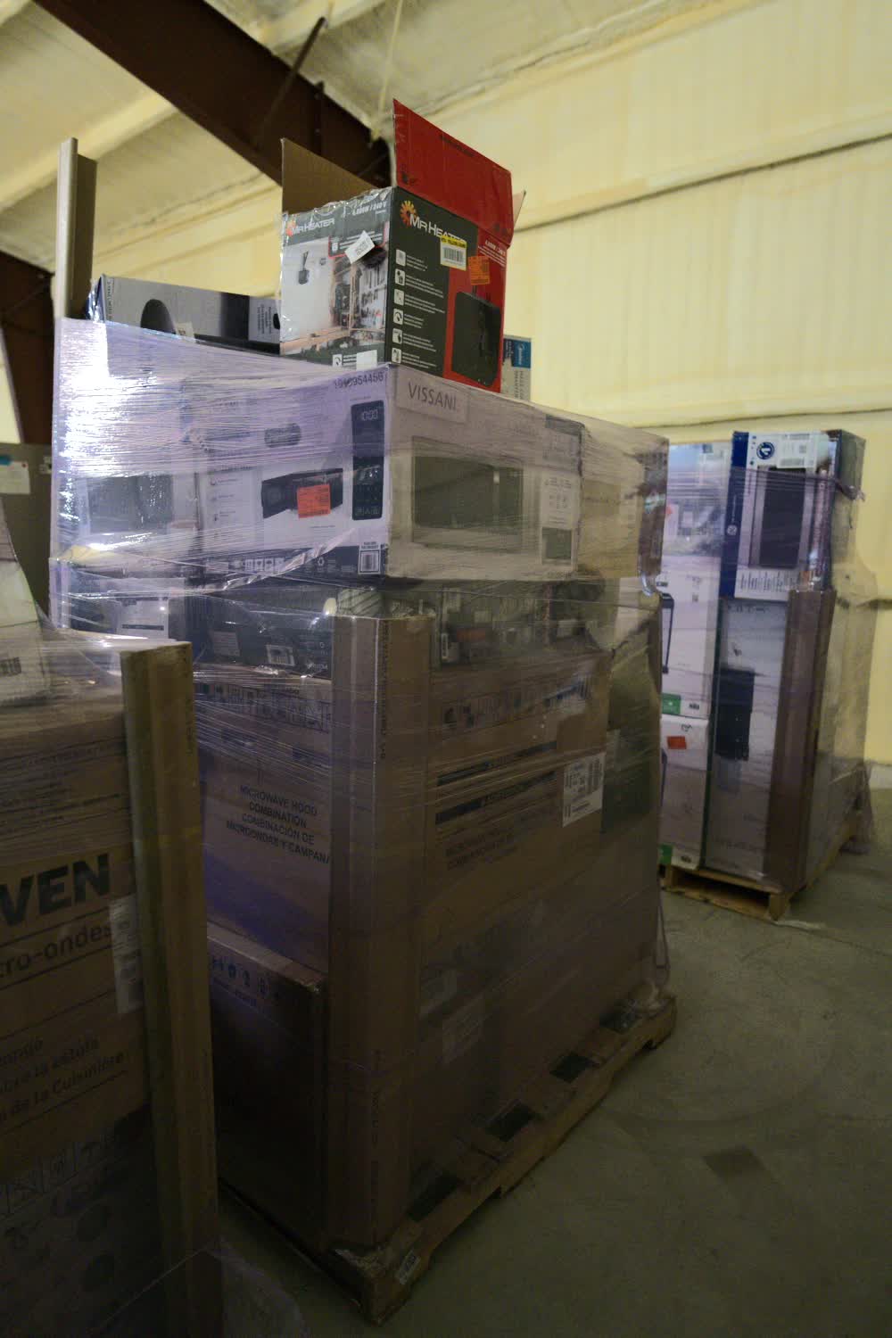 #1716 Liquidation Full Truckload of 75 Scratch and Dent Appliances in Texas