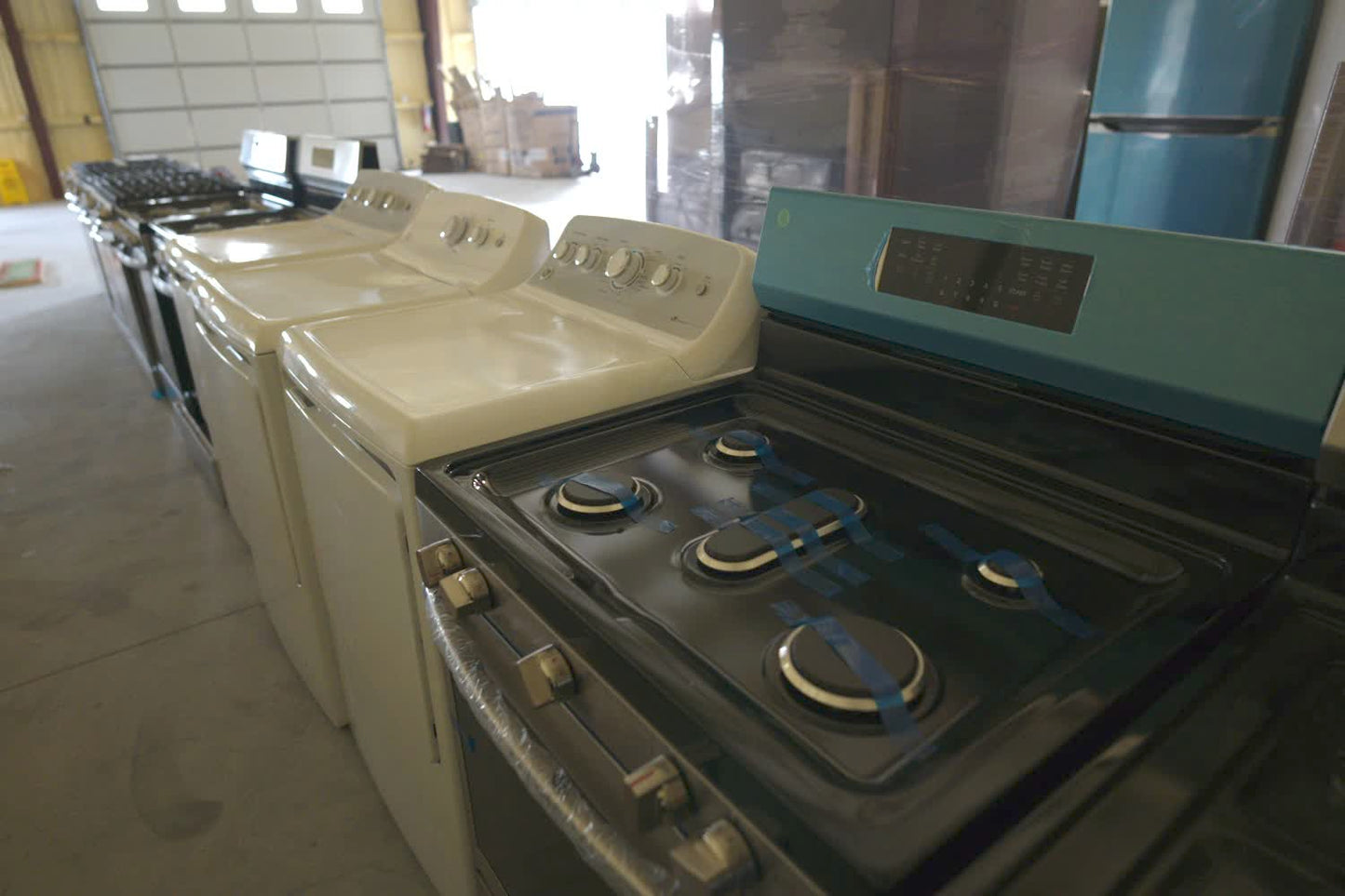 #1716 Liquidation Full Truckload of 75 Scratch and Dent Appliances in Texas