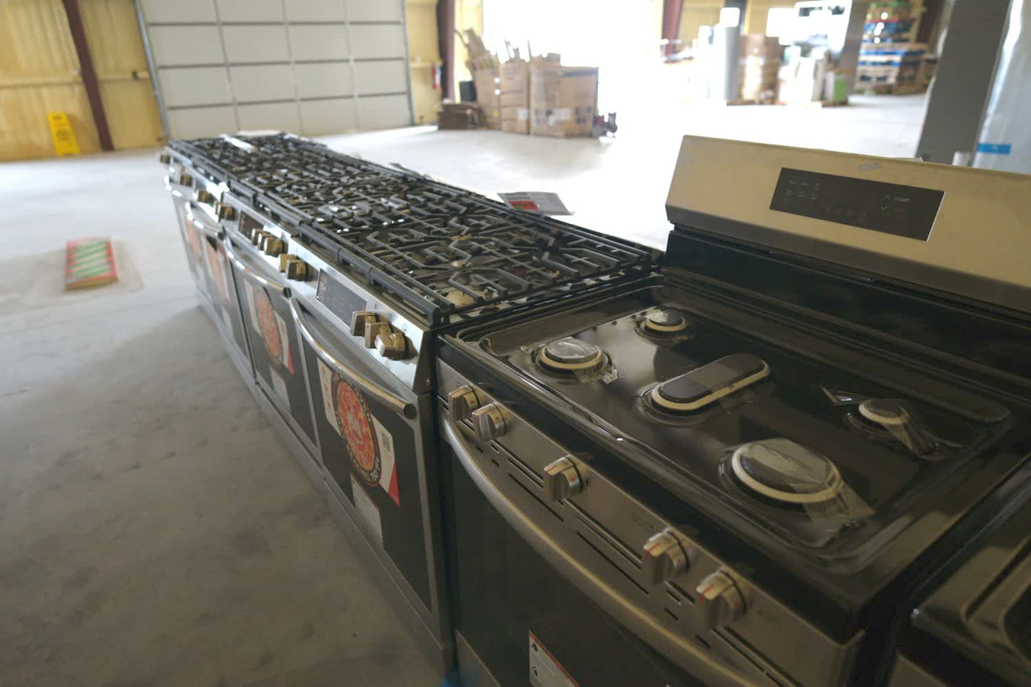 #1716 Liquidation Full Truckload of 75 Scratch and Dent Appliances in Texas