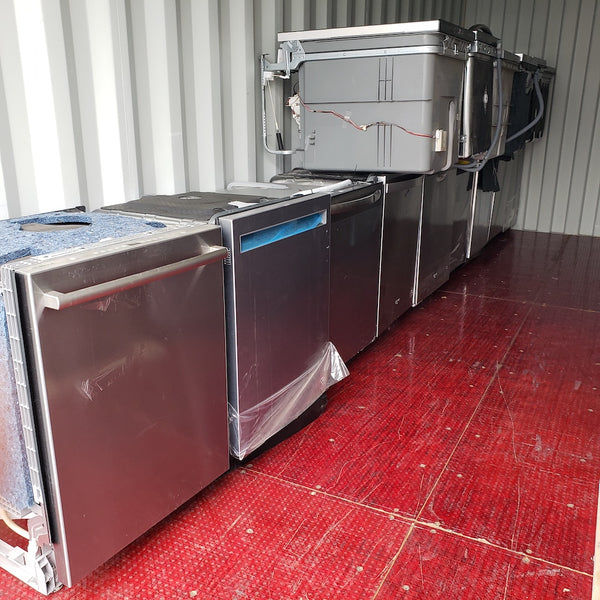 More Scratch and Dent kitchen appliances available to our wholesale program members.