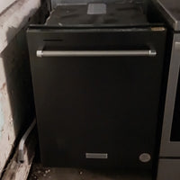 #1493 Liquidation Half Truckload of 24 Customer Return Appliances in South Carolina - Patchwork