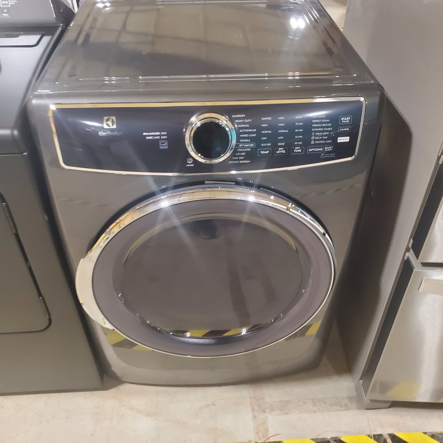 #1578 Liquidation Half Truckload of 14 Neu Processed Appliances in Texas