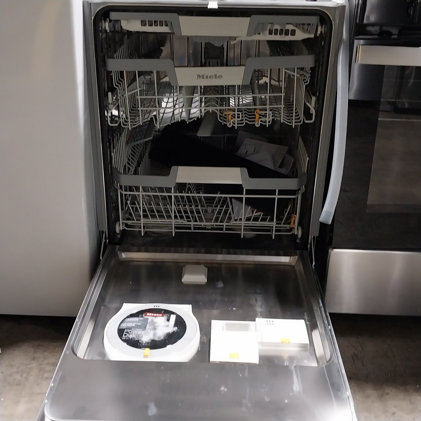 #1308 Liquidation Half Truckload of 22 Customer Return Appliances in South Carolina - Saco