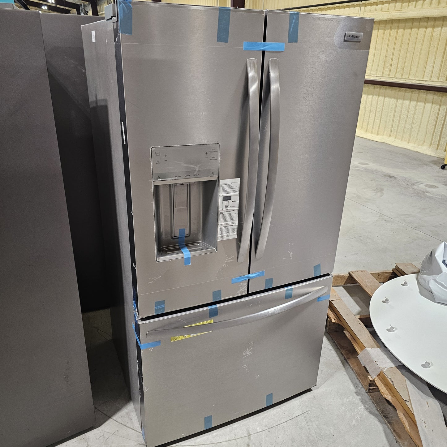 #1286 Liquidation Half Truckload of 22 Neu Processed Appliances in Texas