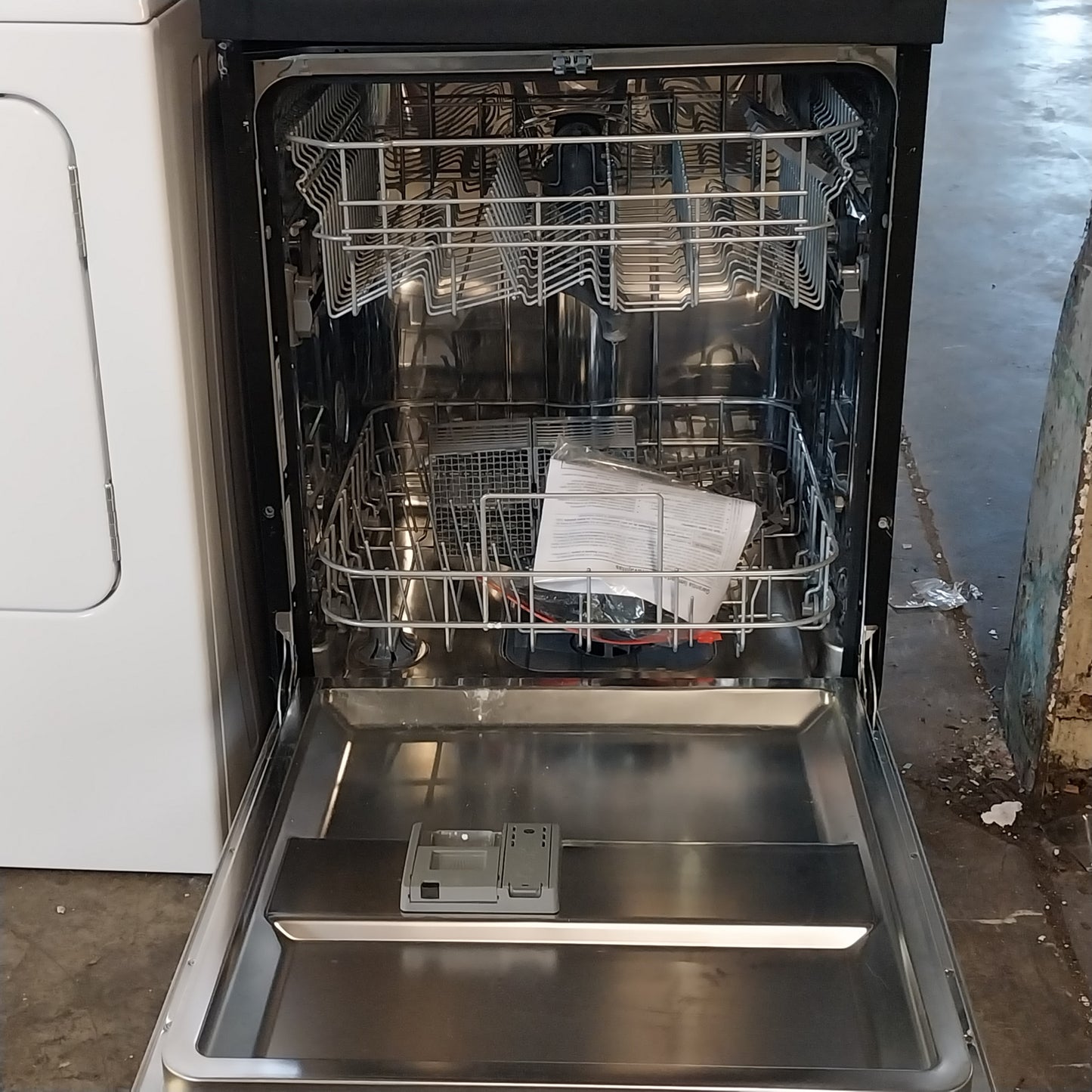#1343 Liquidation Half Truckload of 22 Customer Return Appliances in South Carolina - Liberty