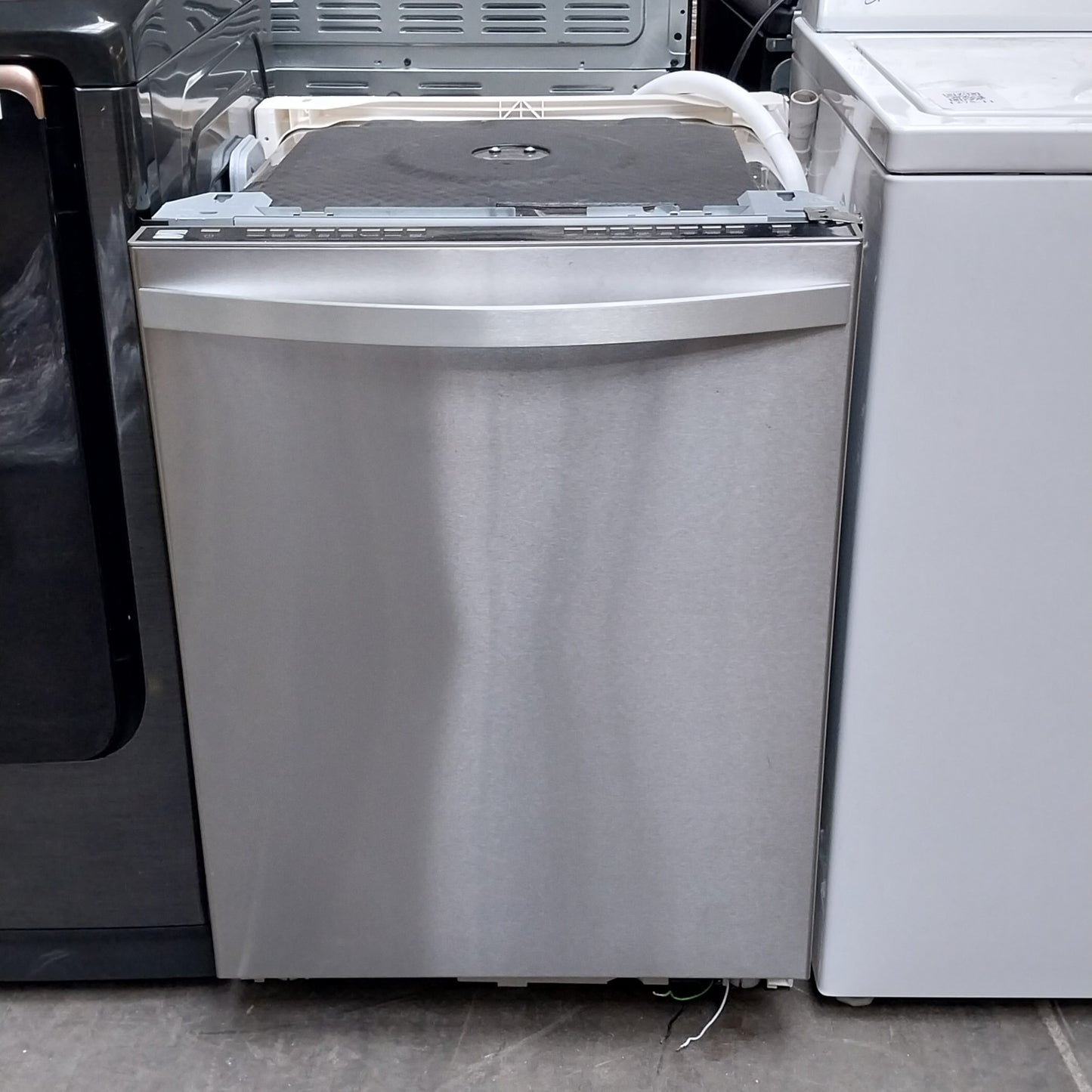 #1275 Liquidation Half Truckload of 23 Customer Return Appliances in South Carolina - Liberty