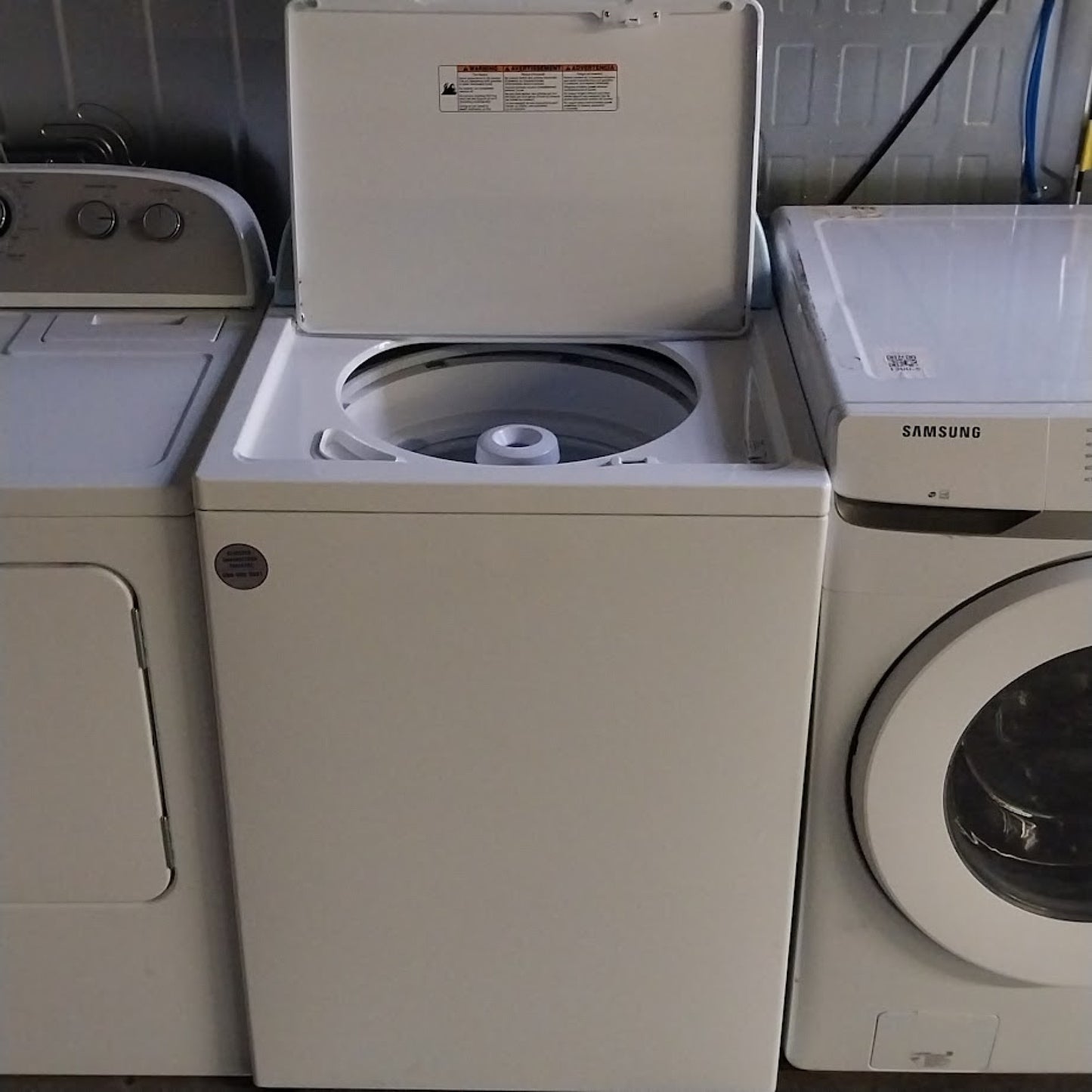 #1490 Liquidation Half Truckload of 23 Customer Return Appliances in South Carolina - Patchwork